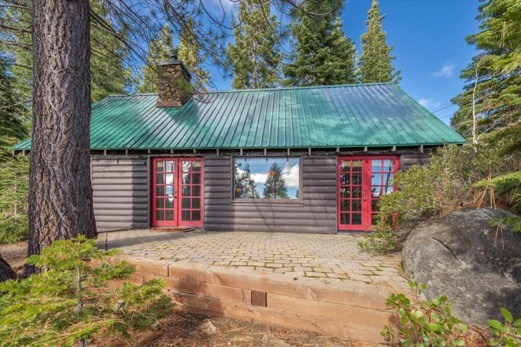 Coziest Cabin In Tahoe W Stone Fireplace Comfy Beds Close To Slopes & Lake Carnelian Bay Dış mekan fotoğraf