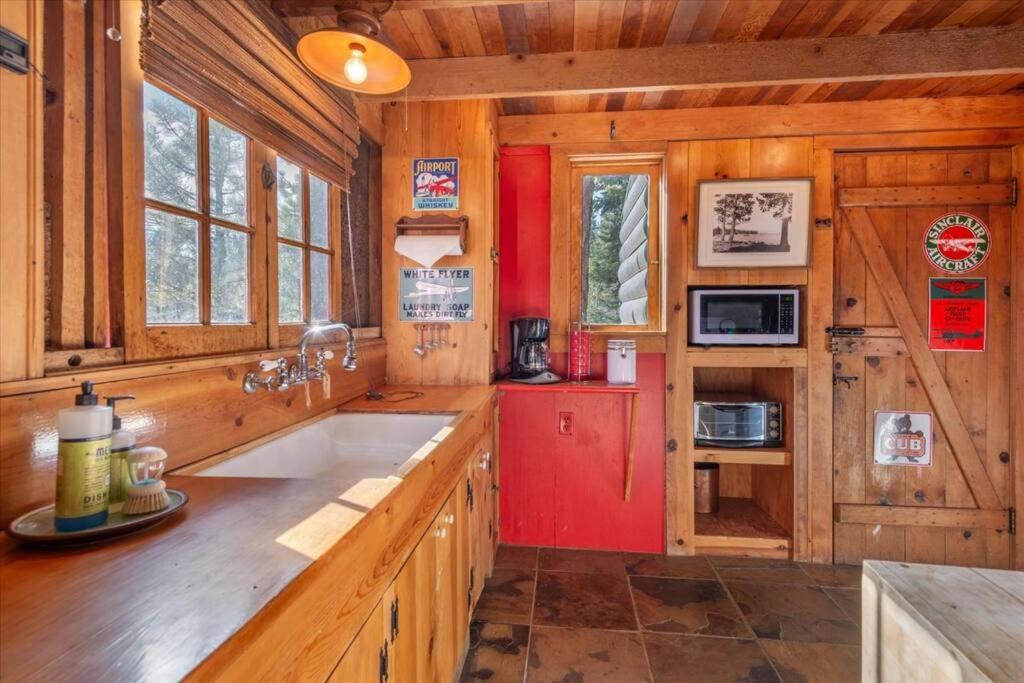 Coziest Cabin In Tahoe W Stone Fireplace Comfy Beds Close To Slopes & Lake Carnelian Bay Dış mekan fotoğraf
