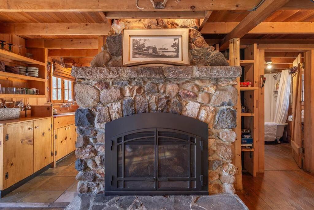 Coziest Cabin In Tahoe W Stone Fireplace Comfy Beds Close To Slopes & Lake Carnelian Bay Dış mekan fotoğraf